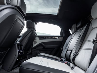 2025 Porsche Cayenne Coupe