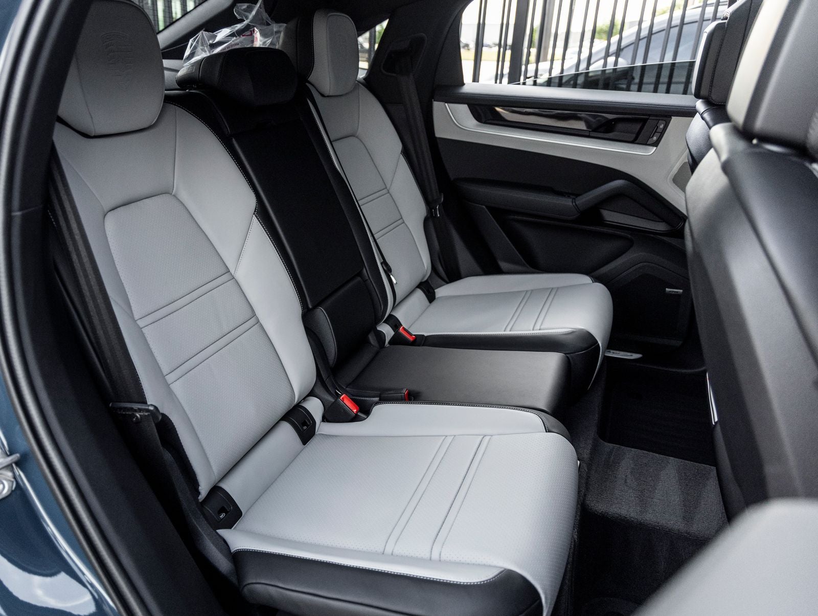 2025 Porsche Cayenne Coupe