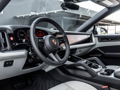 2025 Porsche Cayenne Coupe