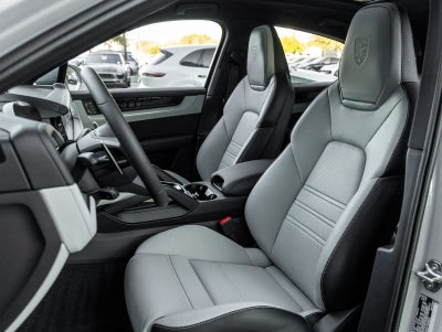 2026 Porsche Cayenne Coupe