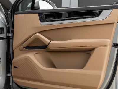 2026 Porsche Cayenne Coupe