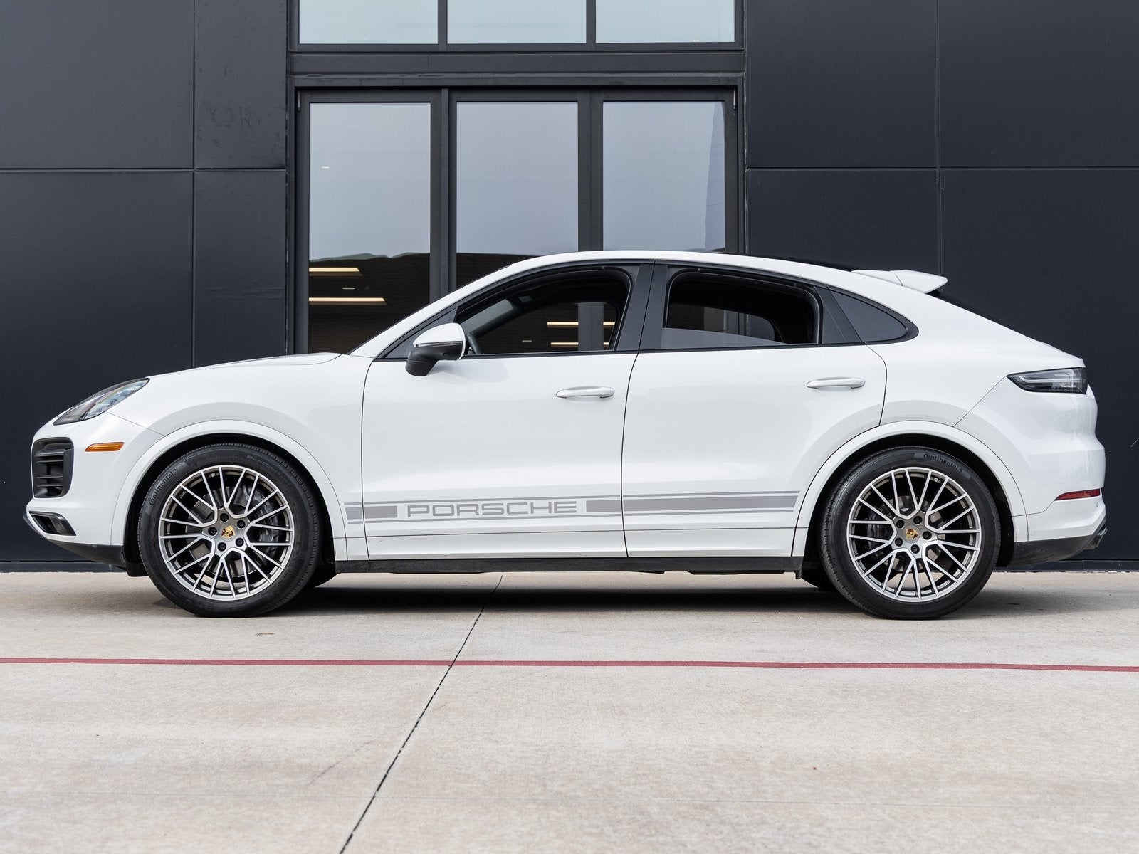 2022 Porsche Cayenne Coupe Cayenne Coupe Platinum Edition