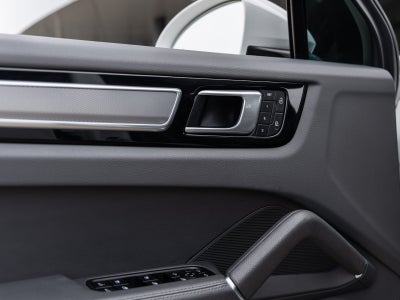 2022 Porsche Cayenne Coupe Cayenne Coupe Platinum Edition