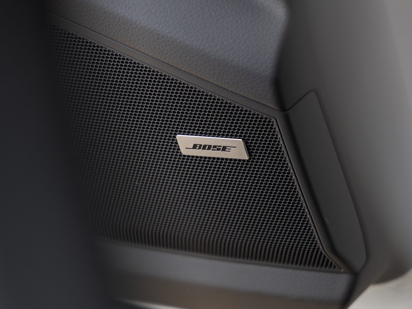 2022 Porsche Cayenne Coupe Cayenne Coupe Platinum Edition