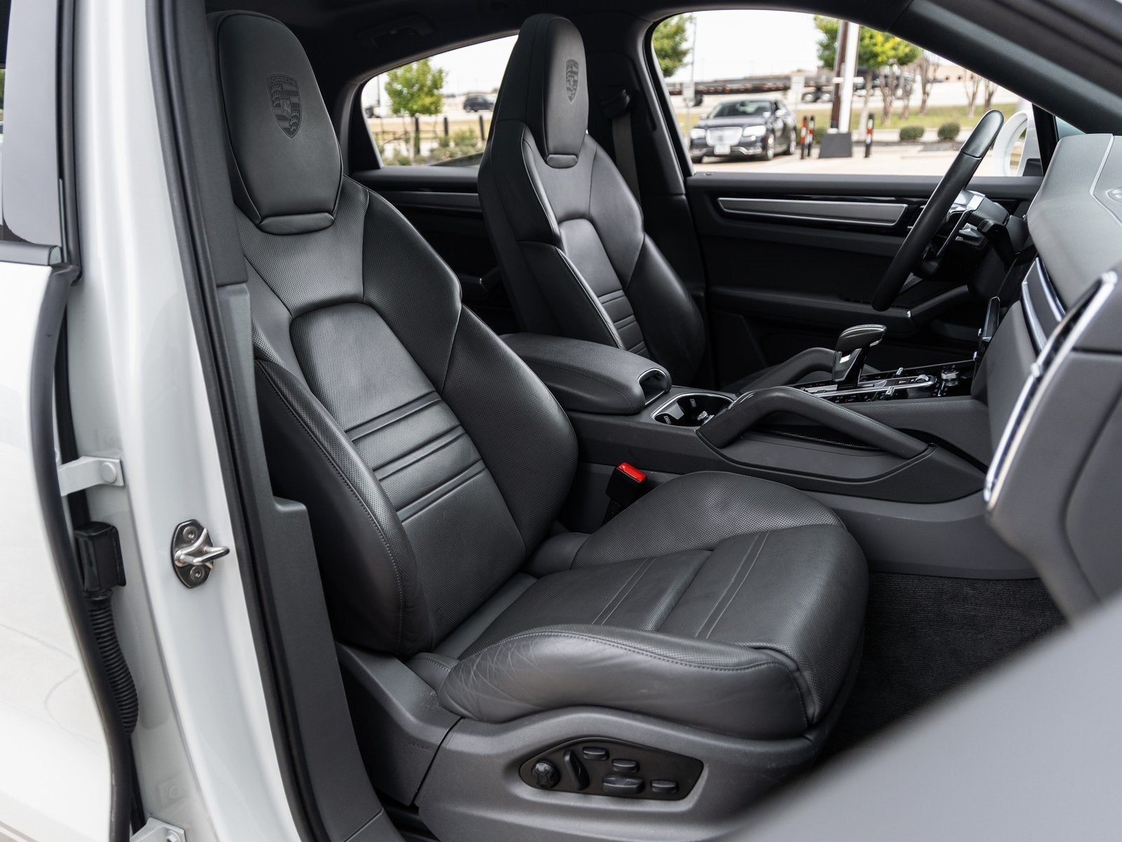 2022 Porsche Cayenne Coupe Cayenne Coupe Platinum Edition