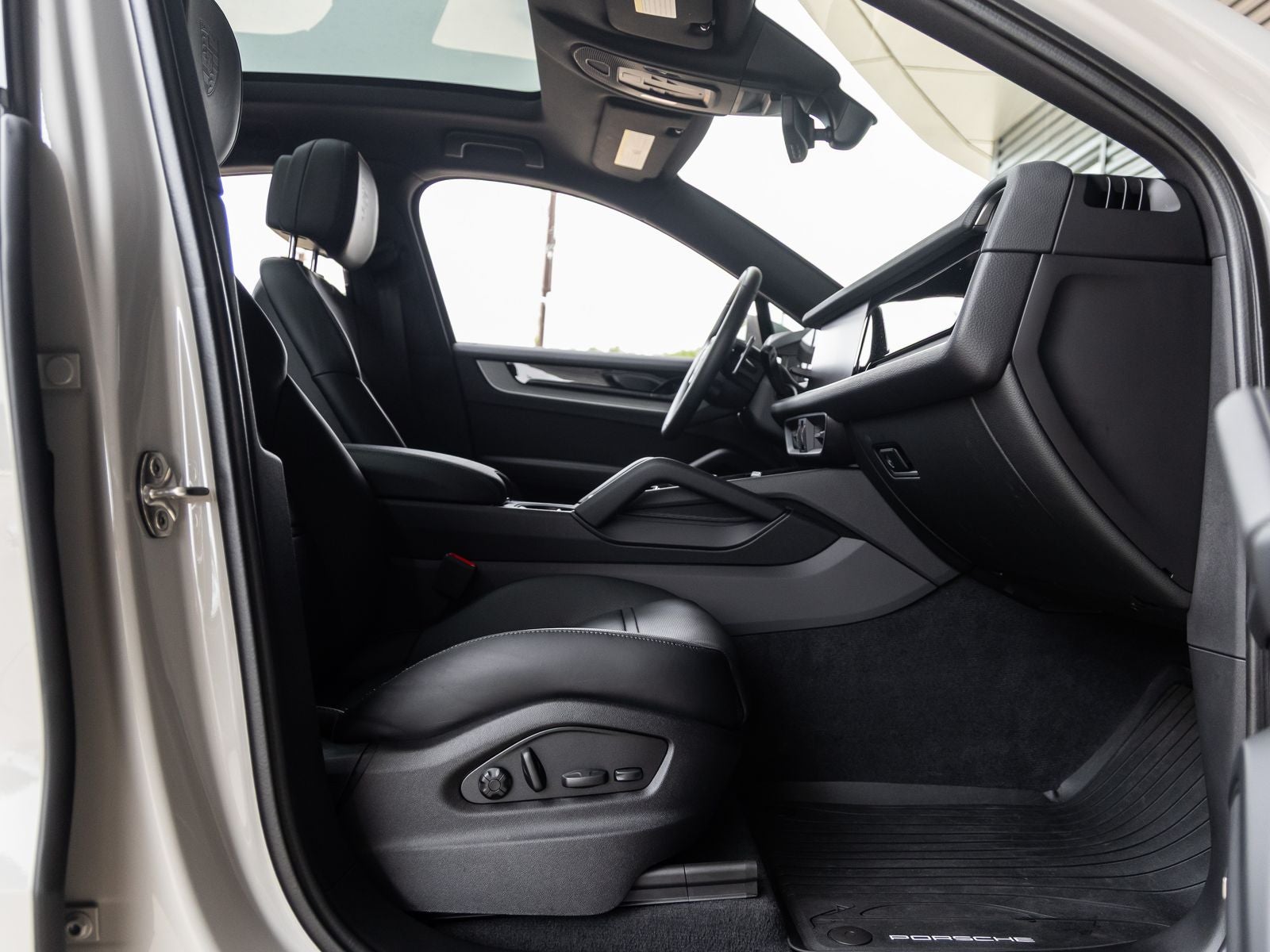 2026 Porsche Cayenne Coupe