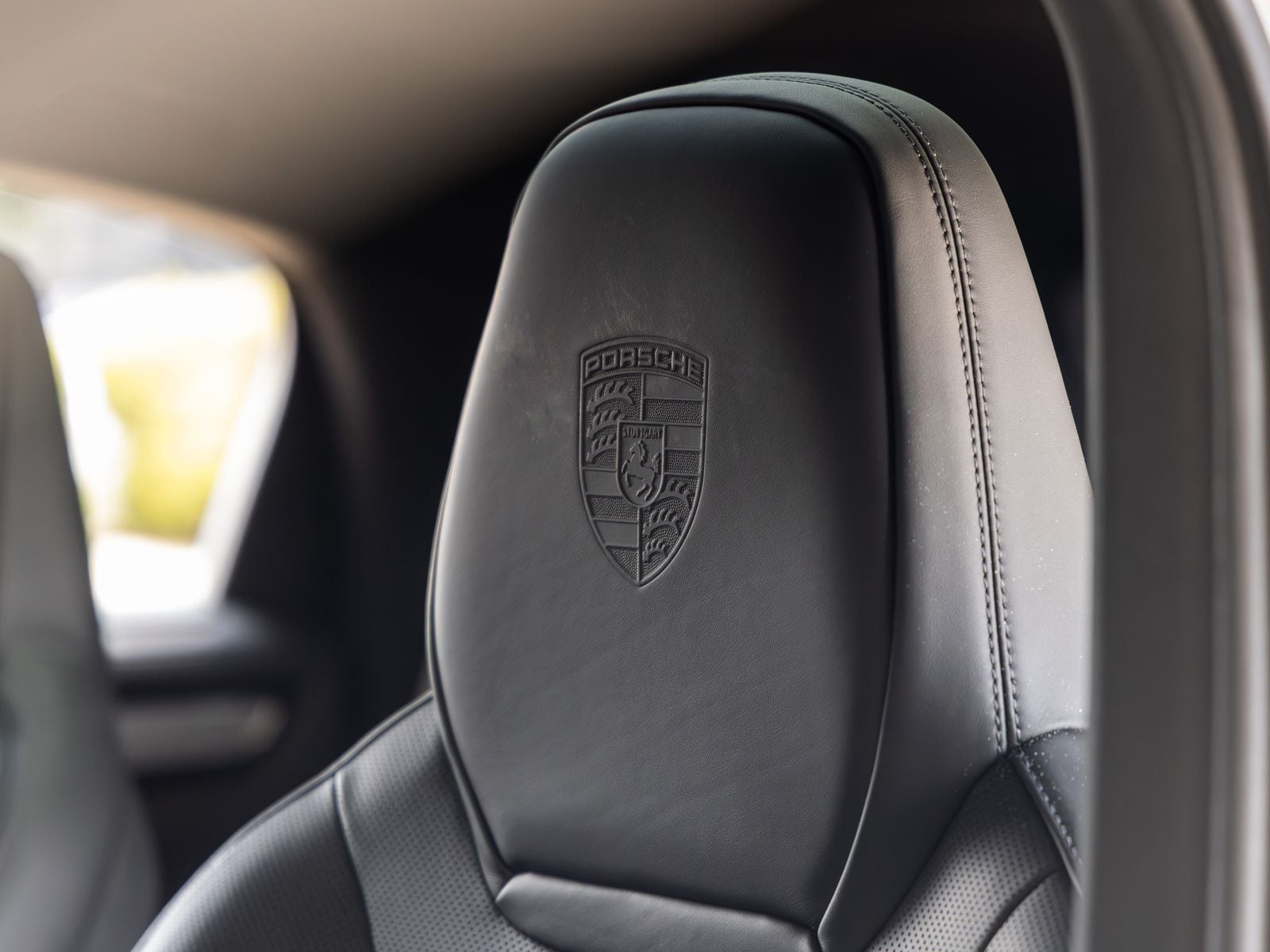2023 Porsche Cayenne Cayenne S Coupe Platinum Edition