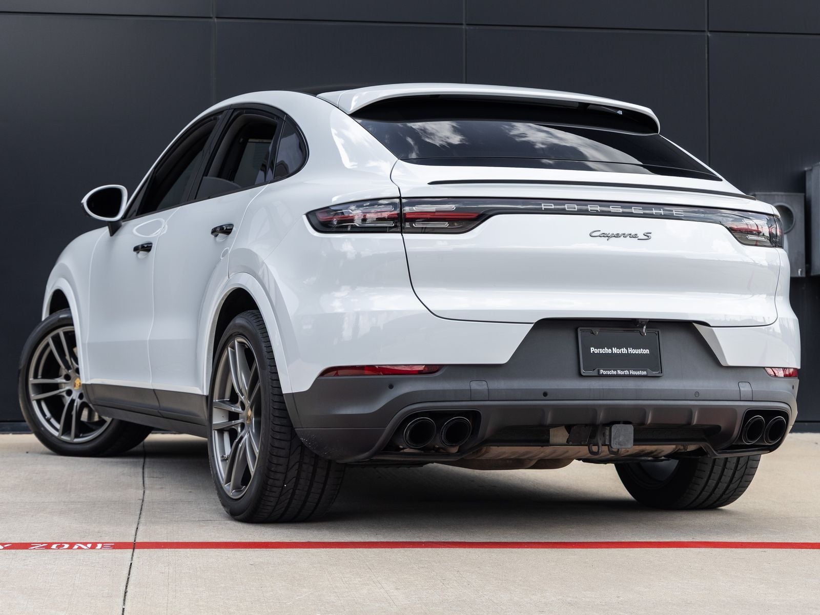 2023 Porsche Cayenne Cayenne S Coupe Platinum Edition