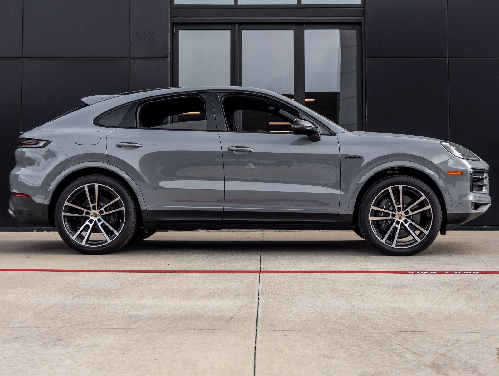 2025 Porsche Cayenne Cayenne E-Hybrid Coupe