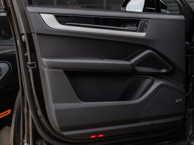 2025 Porsche Cayenne Cayenne E-Hybrid Coupe