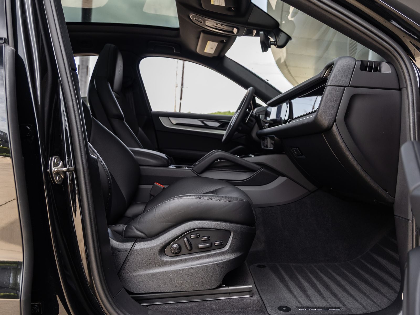 2025 Porsche Cayenne Cayenne E-Hybrid Coupe