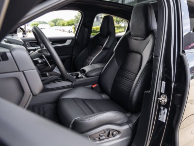 2025 Porsche Cayenne Cayenne E-Hybrid Coupe