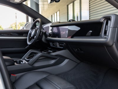 2025 Porsche Cayenne Cayenne E-Hybrid Coupe