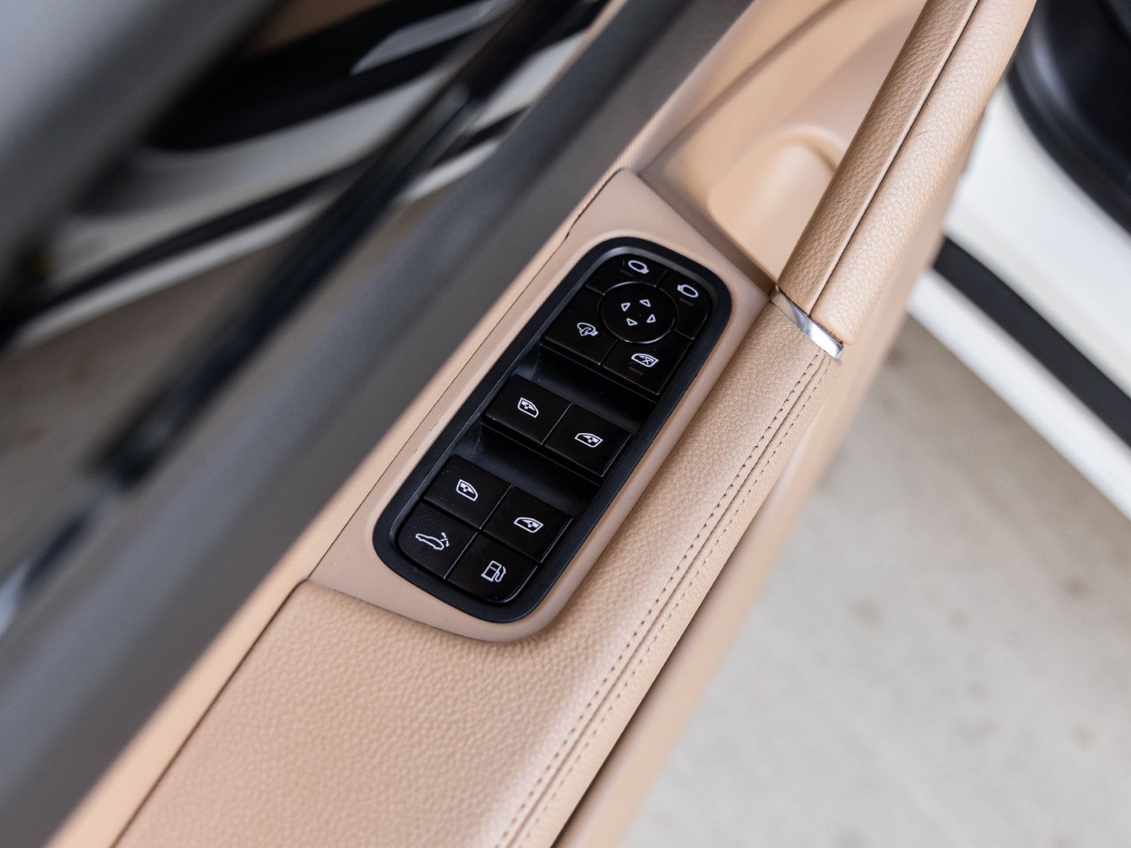 2020 Porsche Cayenne Cayenne E-Hybrid Coupe