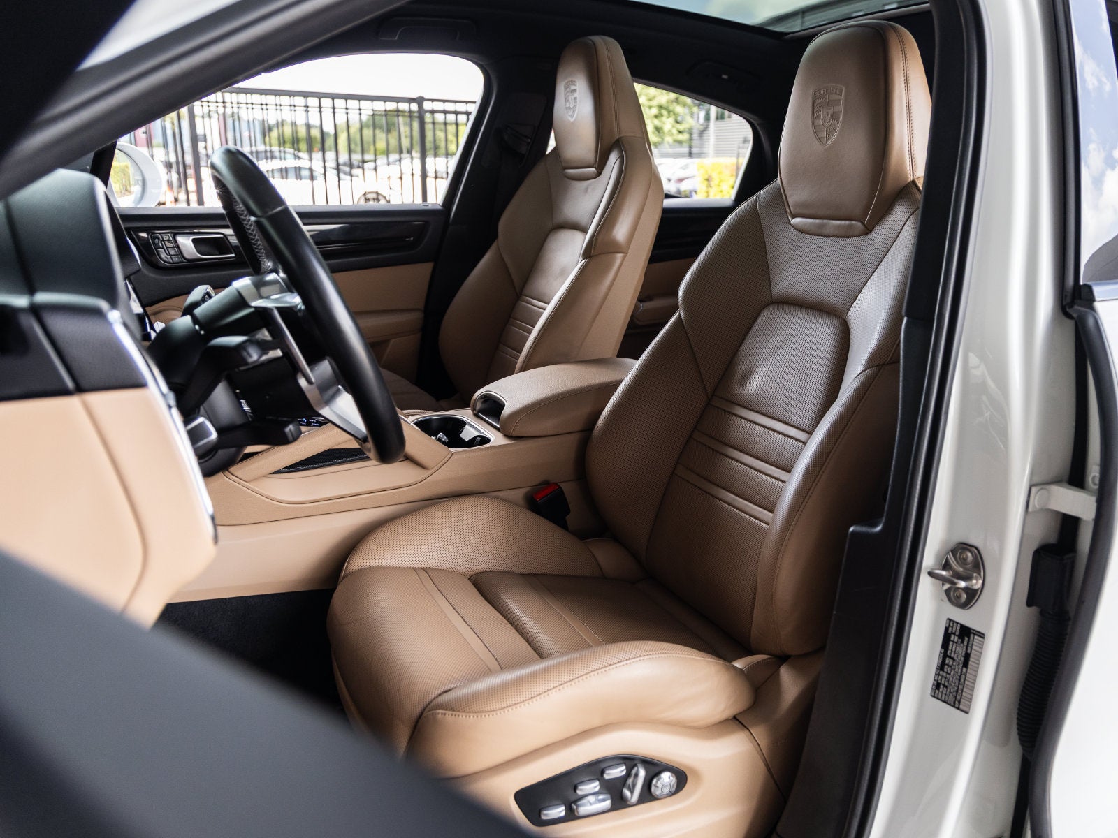 2020 Porsche Cayenne Cayenne E-Hybrid Coupe