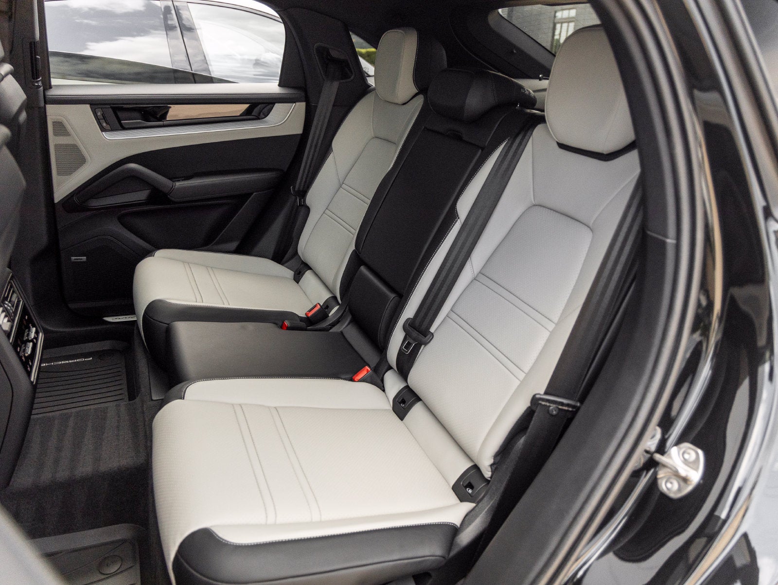 2025 Porsche Cayenne Cayenne E-Hybrid Coupe