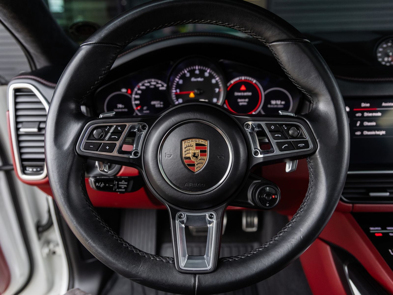 2023 Porsche Cayenne Turbo Coupe
