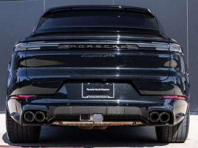2025 Porsche Cayenne Coupe GTS