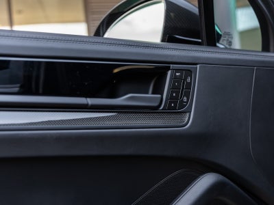 2025 Porsche Cayenne Coupe GTS