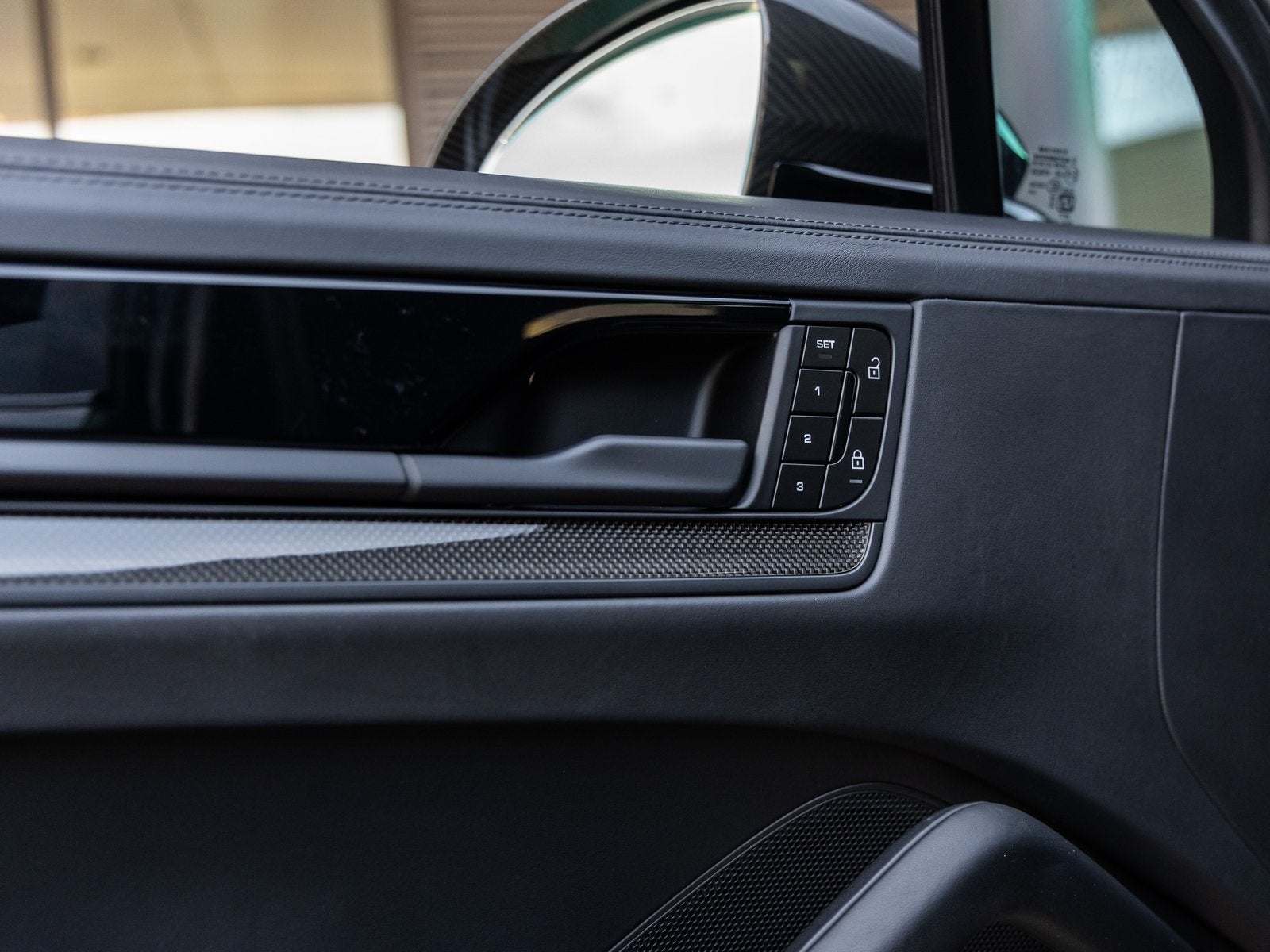 2025 Porsche Cayenne Coupe GTS