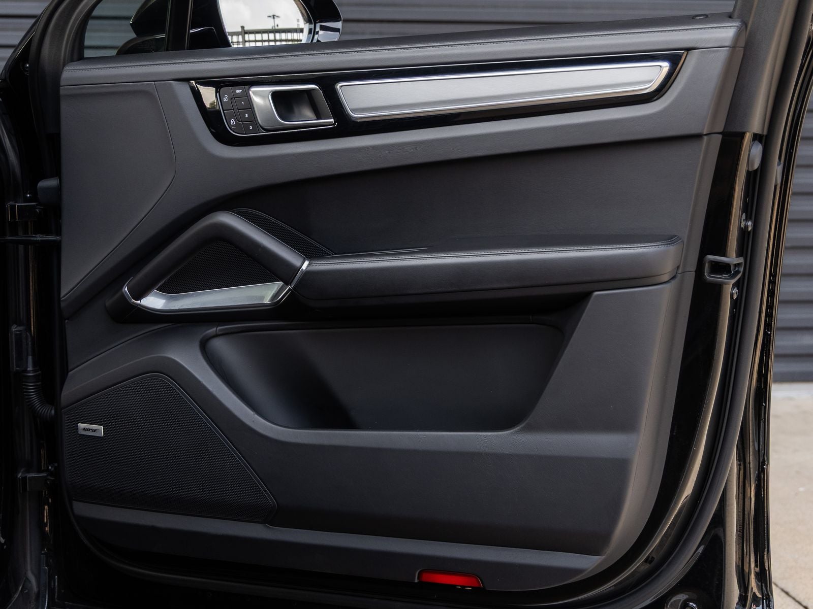 2023 Porsche Cayenne Turbo S E-Hybrid Coupe