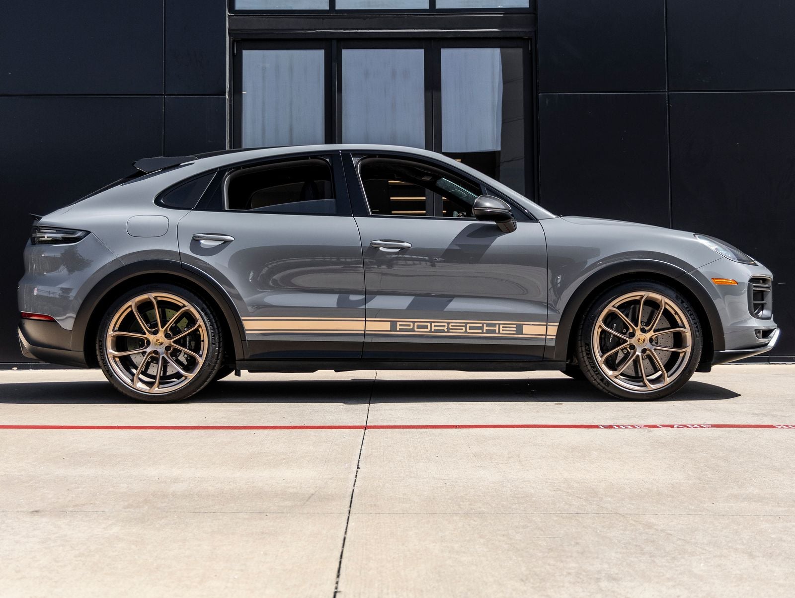 2022 Porsche Cayenne Cayenne Turbo GT (MY22)