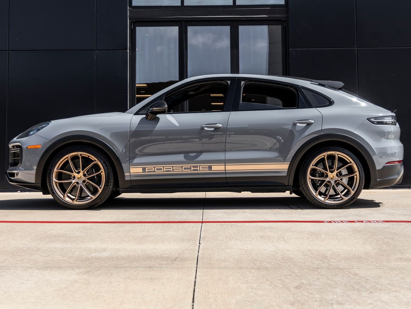2022 Porsche Cayenne Cayenne Turbo GT (MY22)