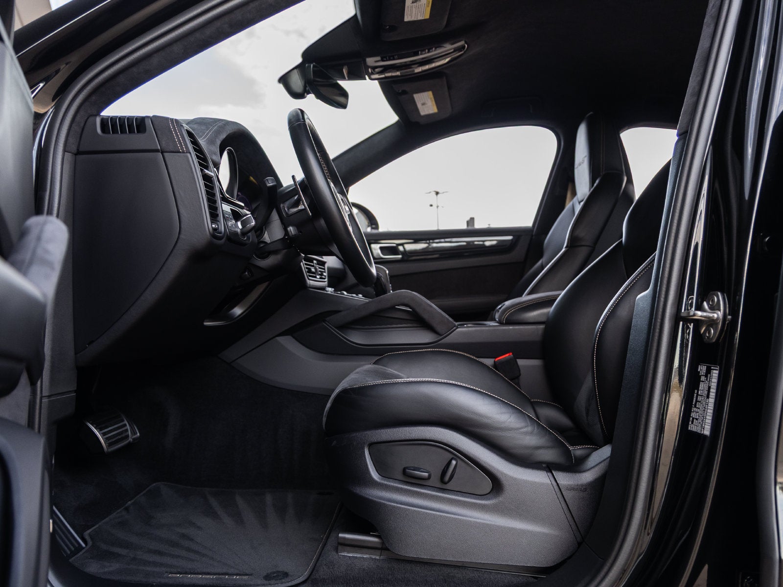 2023 Porsche Cayenne Cayenne Turbo GT