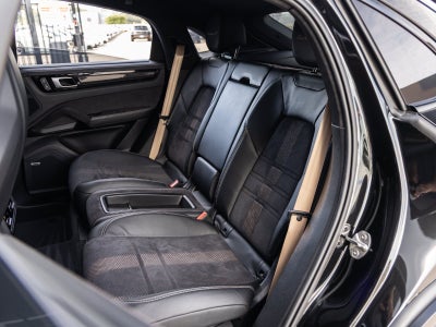 2023 Porsche Cayenne Cayenne Turbo GT