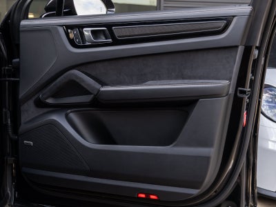 2023 Porsche Cayenne Cayenne Turbo GT