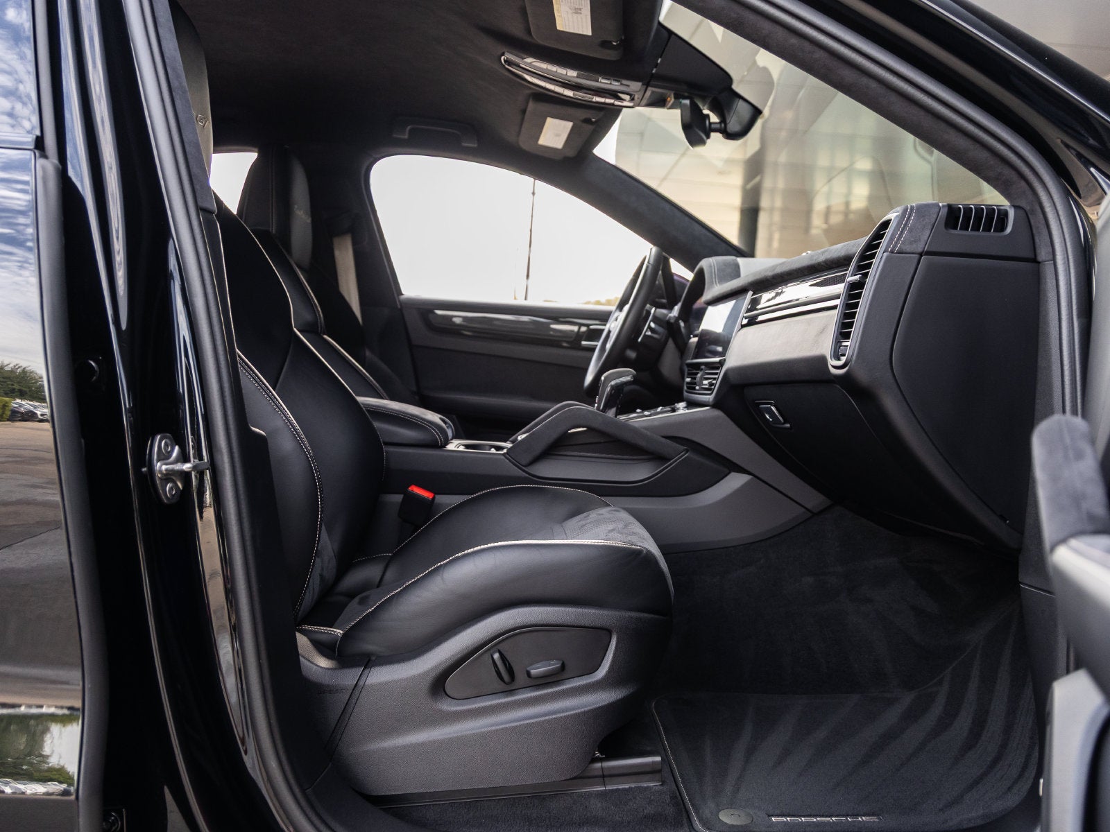 2023 Porsche Cayenne Cayenne Turbo GT