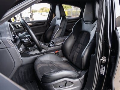 2023 Porsche Cayenne Cayenne Turbo GT
