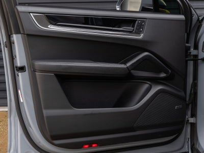 2024 Porsche Cayenne Coupe S