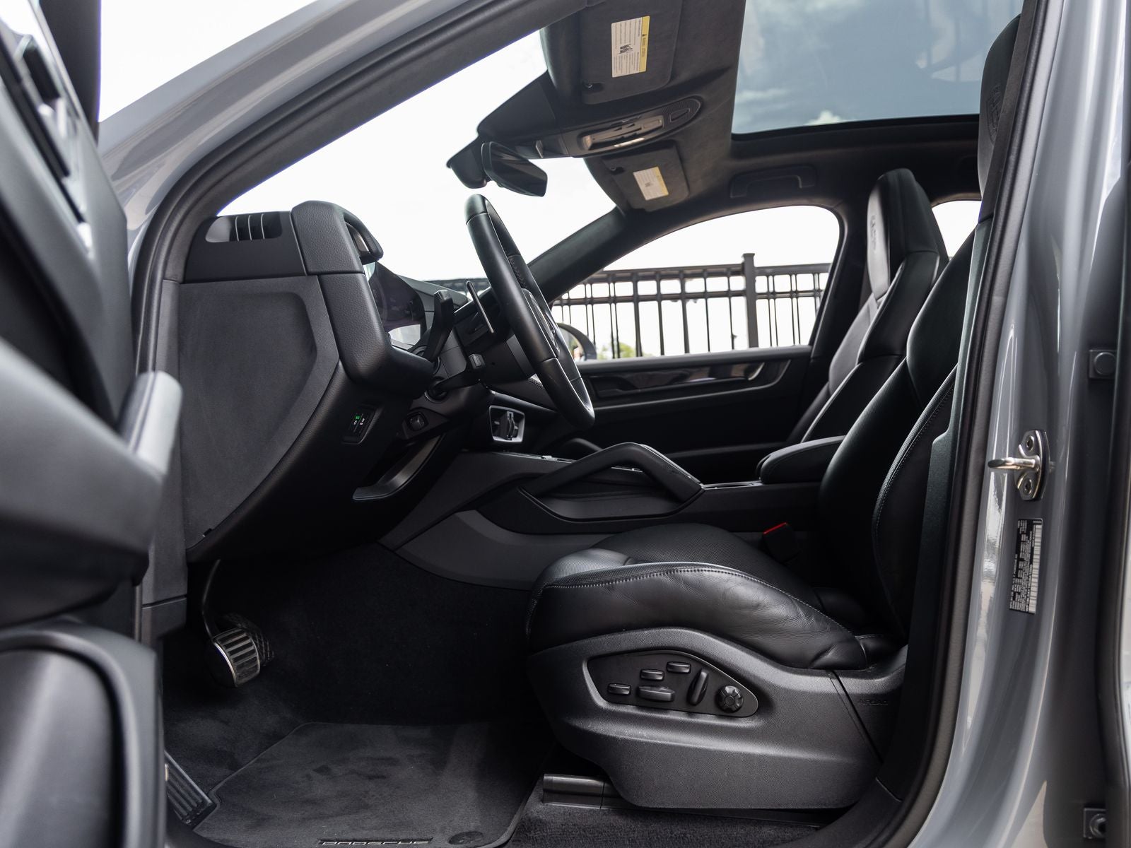 2024 Porsche Cayenne Coupe S