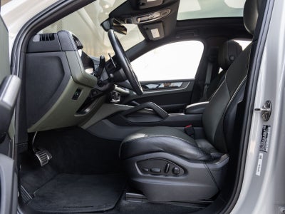 2024 Porsche Cayenne S Coupe