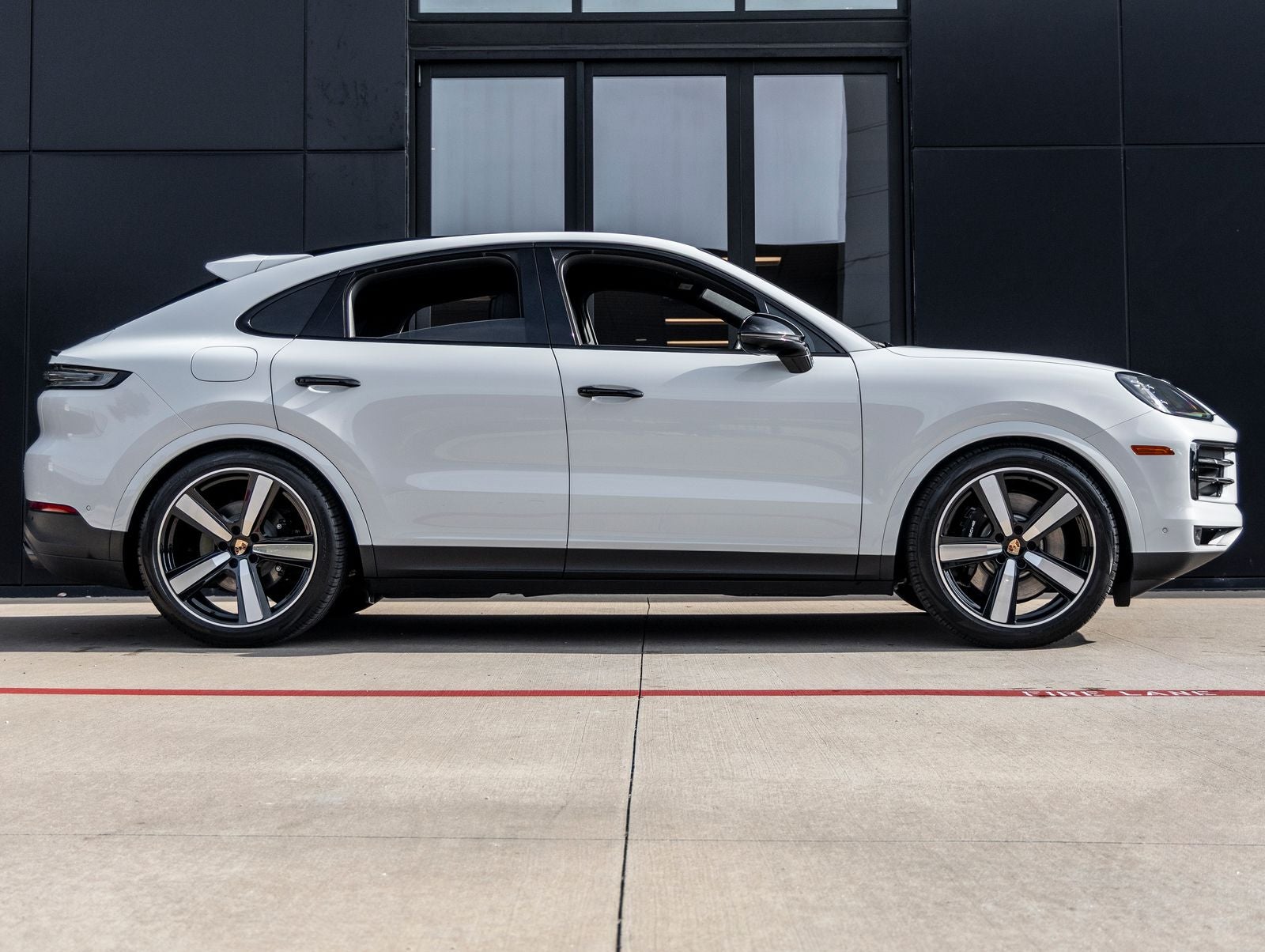 2025 Porsche Cayenne Cayenne S Coupe