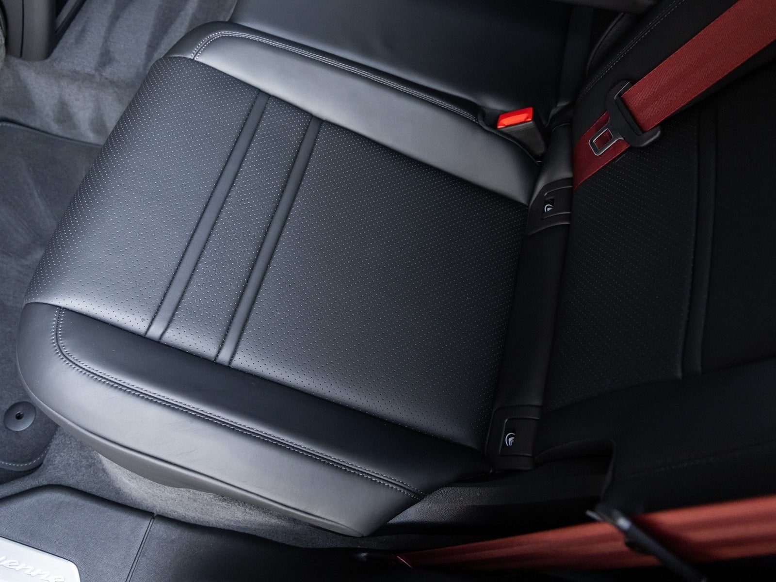 2025 Porsche Cayenne Coupe Cayenne S Coupe