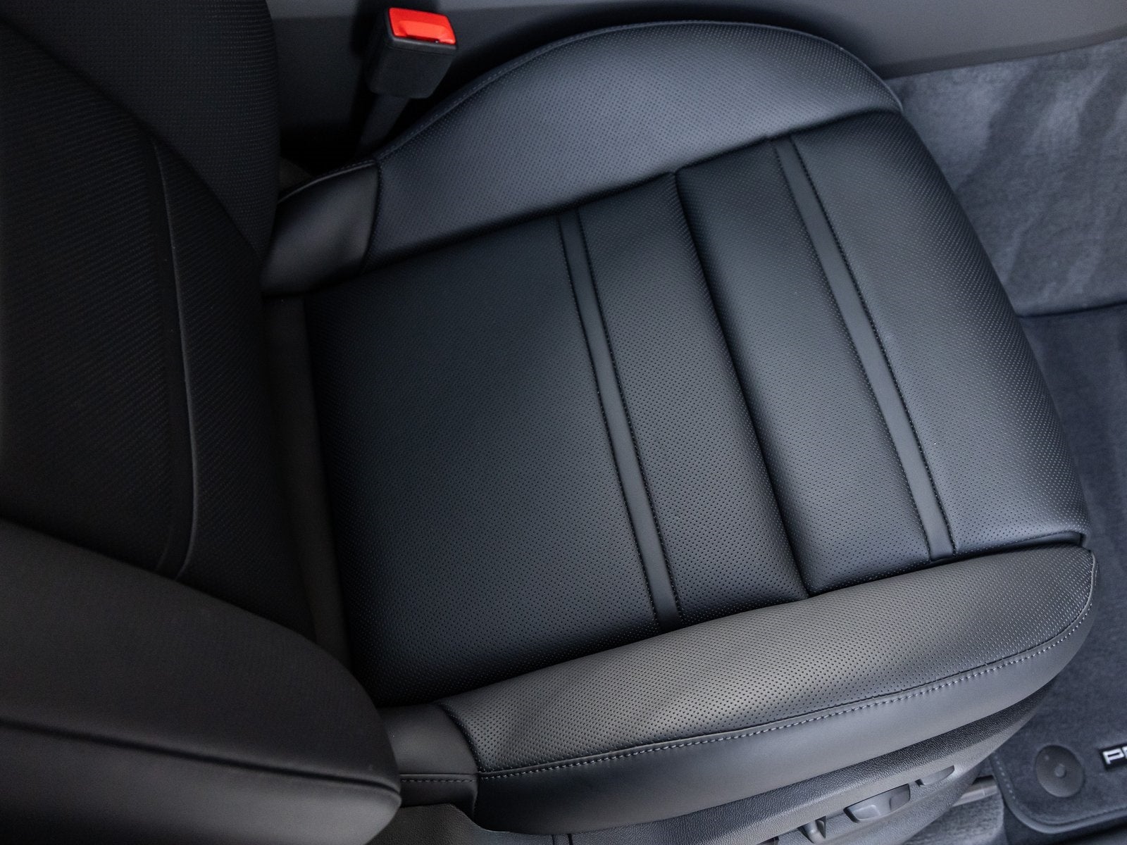 2025 Porsche Cayenne Coupe Cayenne S Coupe