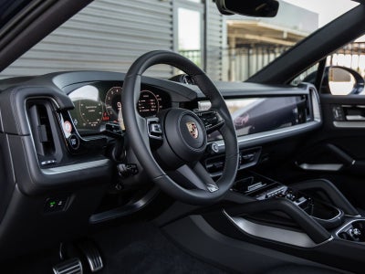 2025 Porsche Cayenne S Coupe