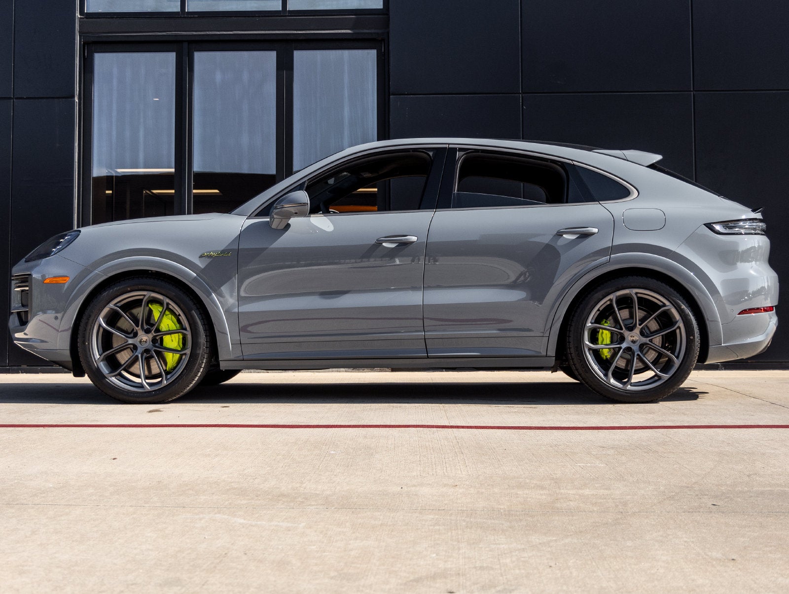 2025 Porsche Cayenne Cayenne Turbo E-Hybrid Coupe