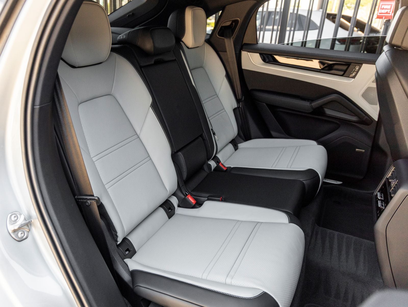 2026 Porsche Cayenne Cayenne S E-Hybrid Coupe