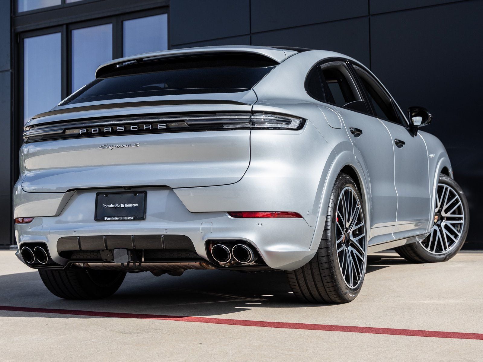 2025 Porsche Cayenne Cayenne S E-Hybrid Coupe