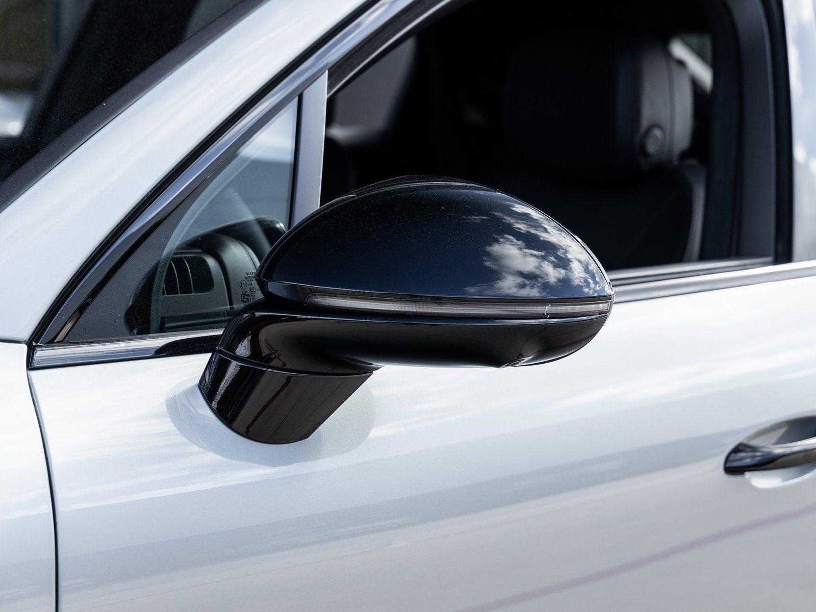 2025 Porsche Cayenne Cayenne S E-Hybrid Coupe