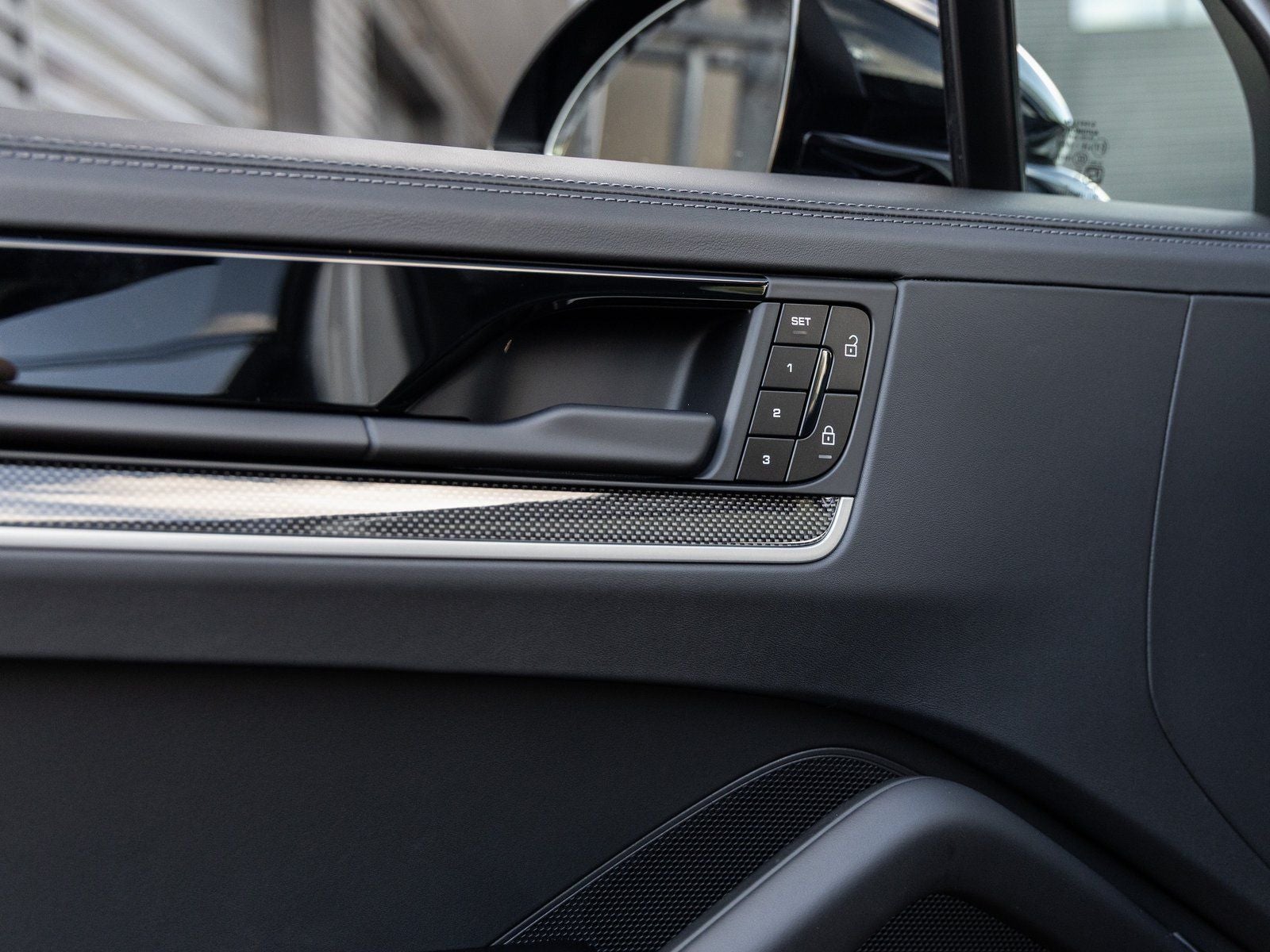 2025 Porsche Cayenne Cayenne S E-Hybrid Coupe