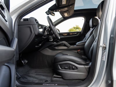 2025 Porsche Cayenne Cayenne S E-Hybrid Coupe