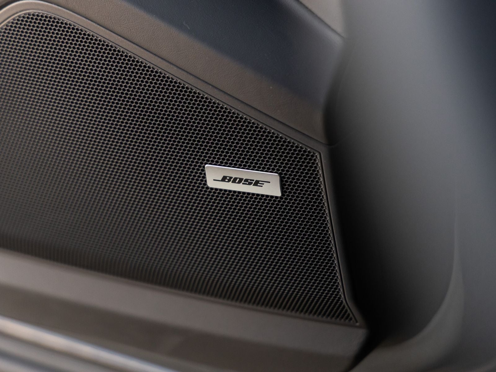 2025 Porsche Cayenne S E-Hybrid Coupe