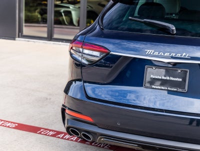 2022 Maserati Levante Modena