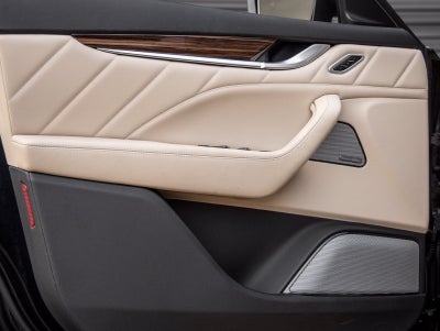 2022 Maserati Levante Modena