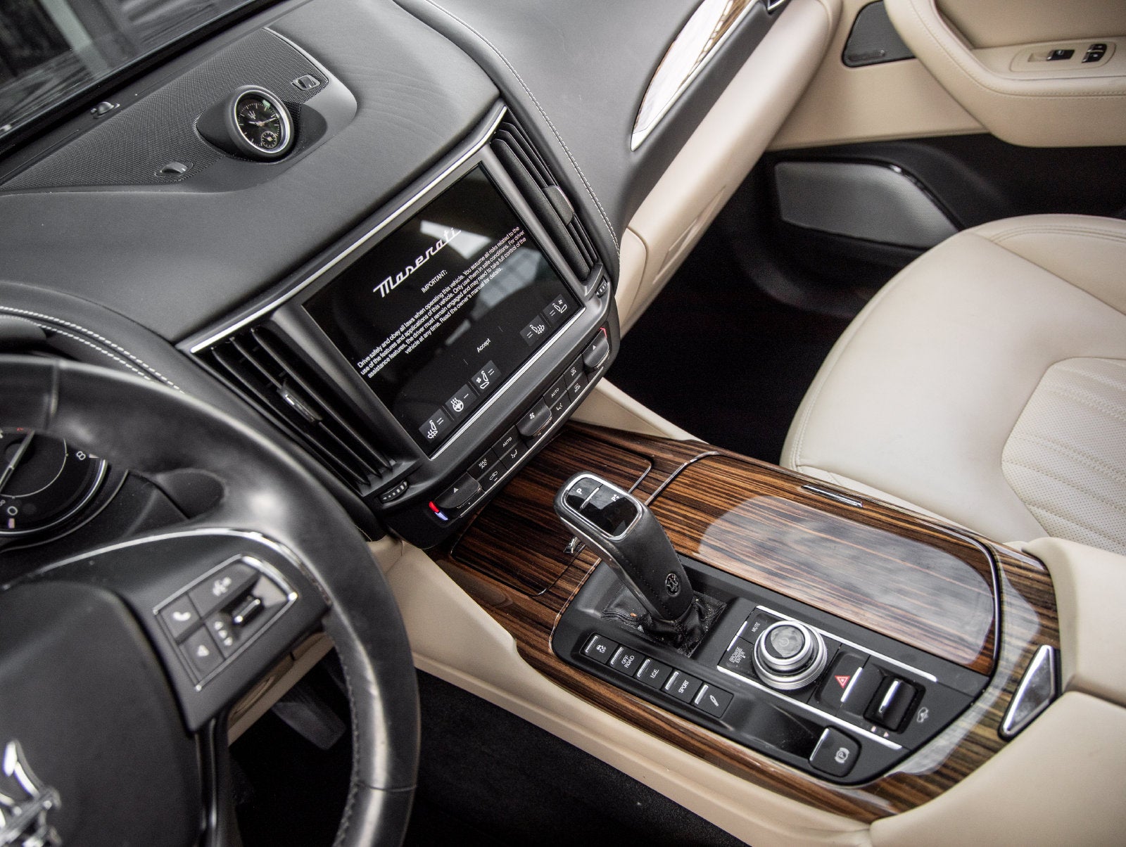 2022 Maserati Levante Modena