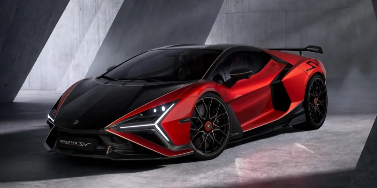 2027 Lamborghini Revuelto SV V12 HPEV super sports car.